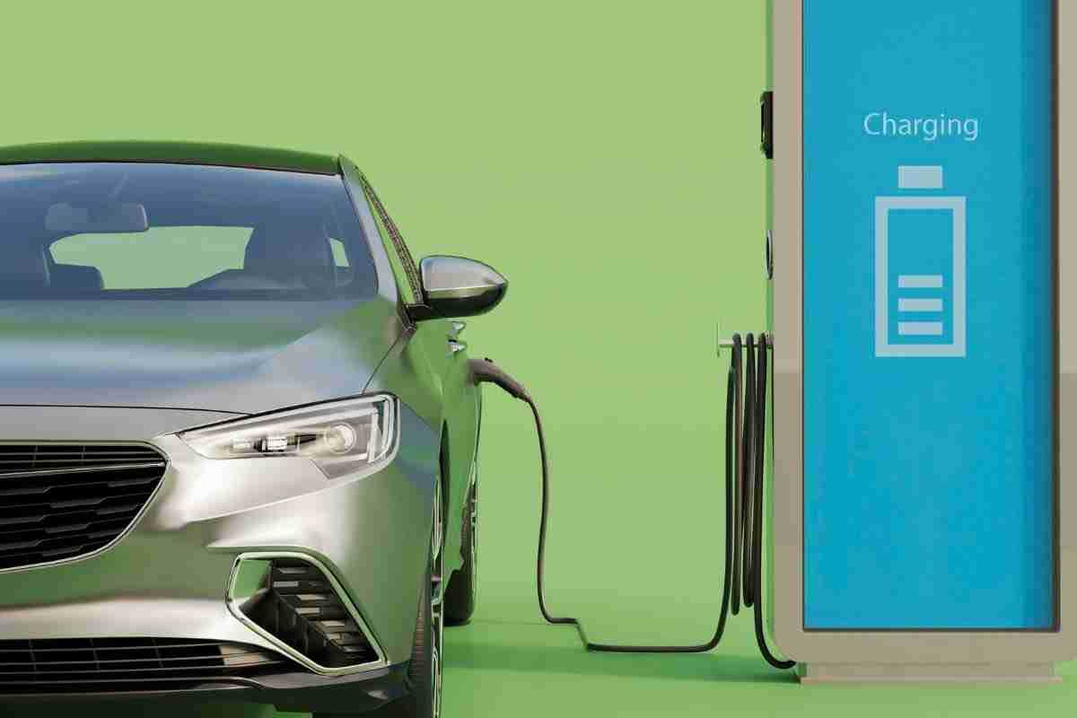 Ricaricare auto elettrica
