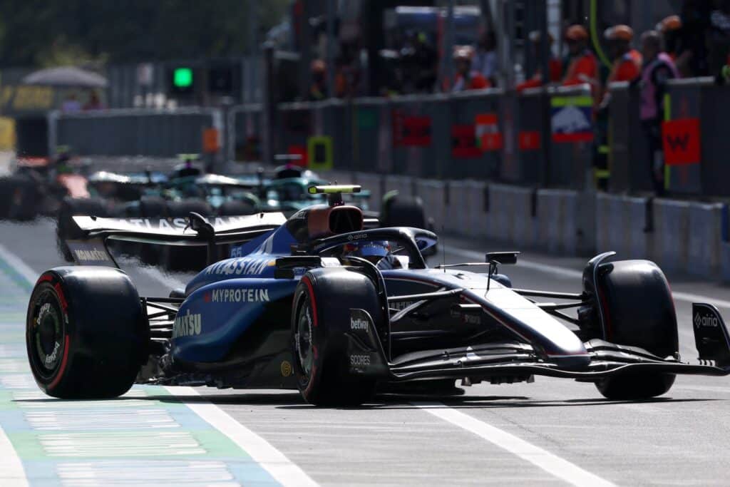 Williams, venerdì decisamente positivo: le parole di Carlos Sainz e Alexander Albon