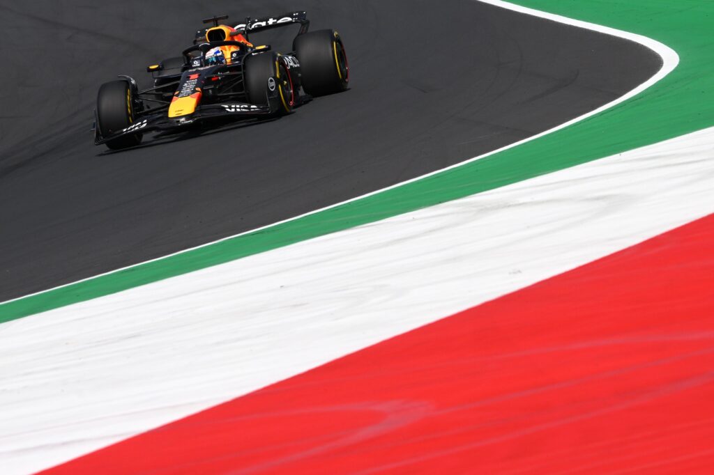 Red Bull, Verstappen sogna: "Siamo competitivi, soddisfatto della macchina"