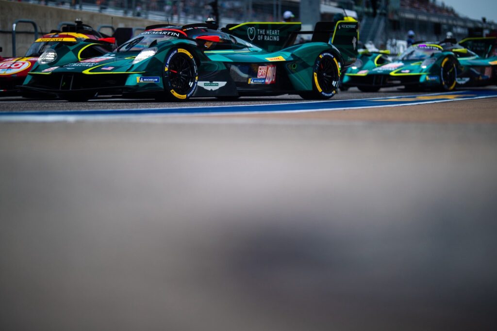 Lone Star Le Mans 2025: finale da dimenticare per le Aston Martin, entrambe ritirate nell'ultima ora
