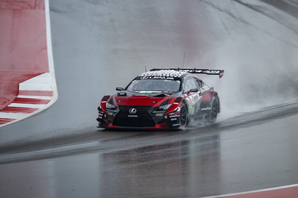 Lone Star Le Mans 2025: la #87 del team Akkodis ASP, già fuori dai giochi nei primi momenti, protagonista di un incidente che porta al ritiro durante la 5a ora