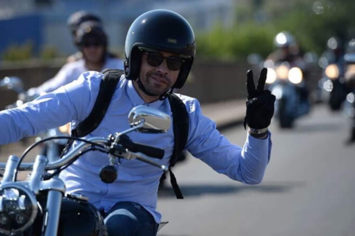 Motocicletta che gesto