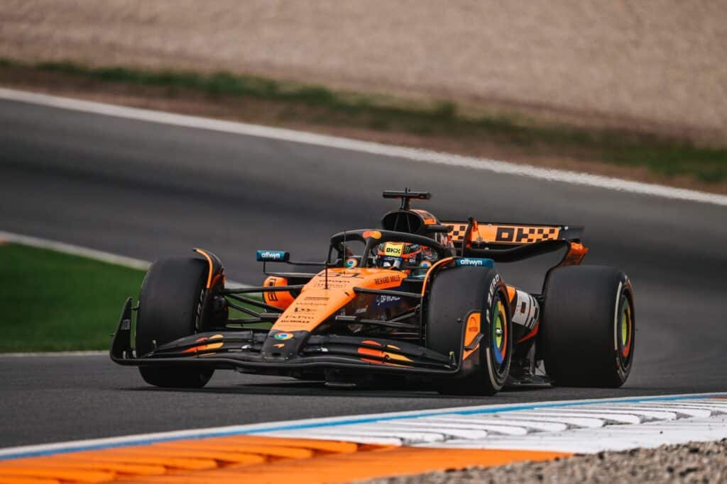 McLaren, Piastri: "Il mio approccio con Norris non cambierà, misurerò i rischi"