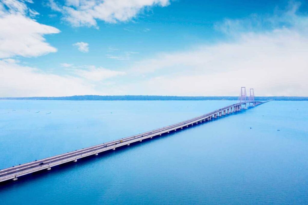 Ponte sullo Stretto accusa Salvini