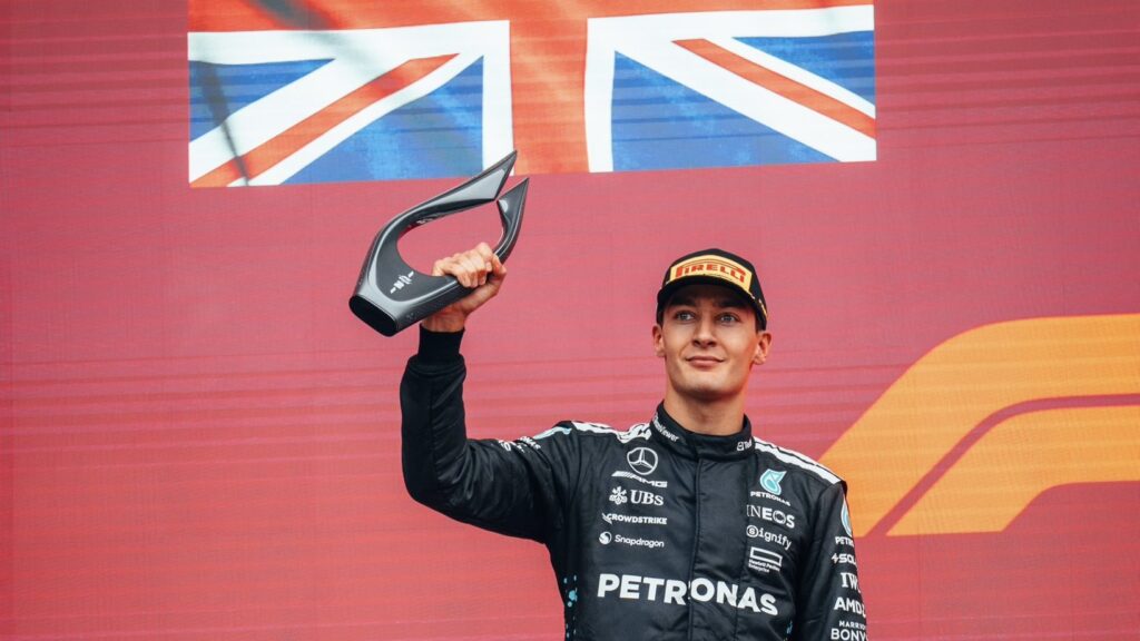 Mercedes, Russell: "Non ho aggiornamenti sul rinnovo, Verstappen può rimontare in classifica"