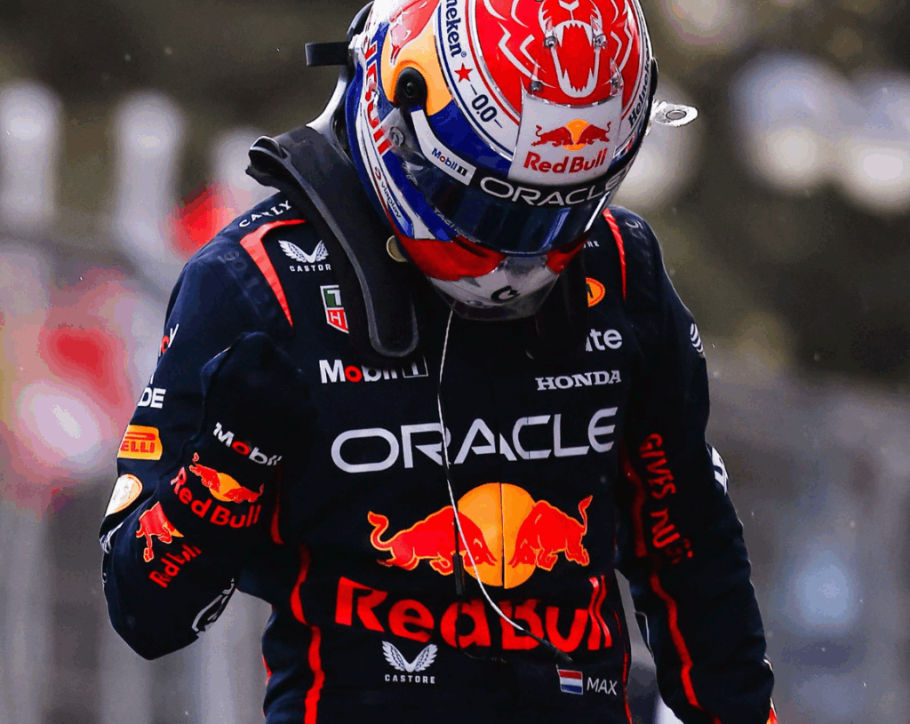 Nessuna sorpresa a Baku: tanto caos ma... là davanti c'è sempre e solo lui