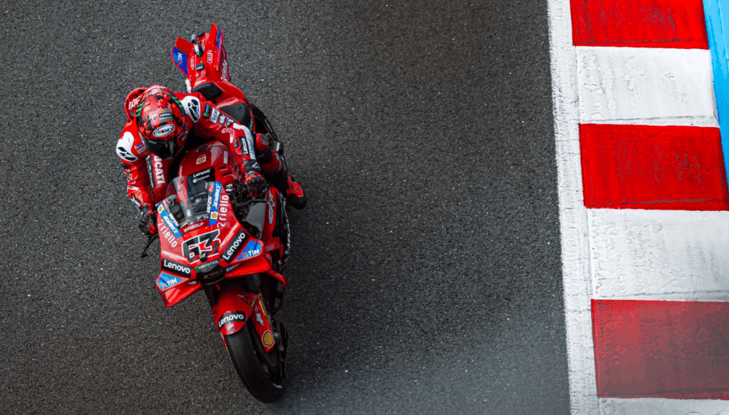 Pecco Bagnaia torna in testa: "Non voglio sbilanciarmi, però è stata una giornata positiva"