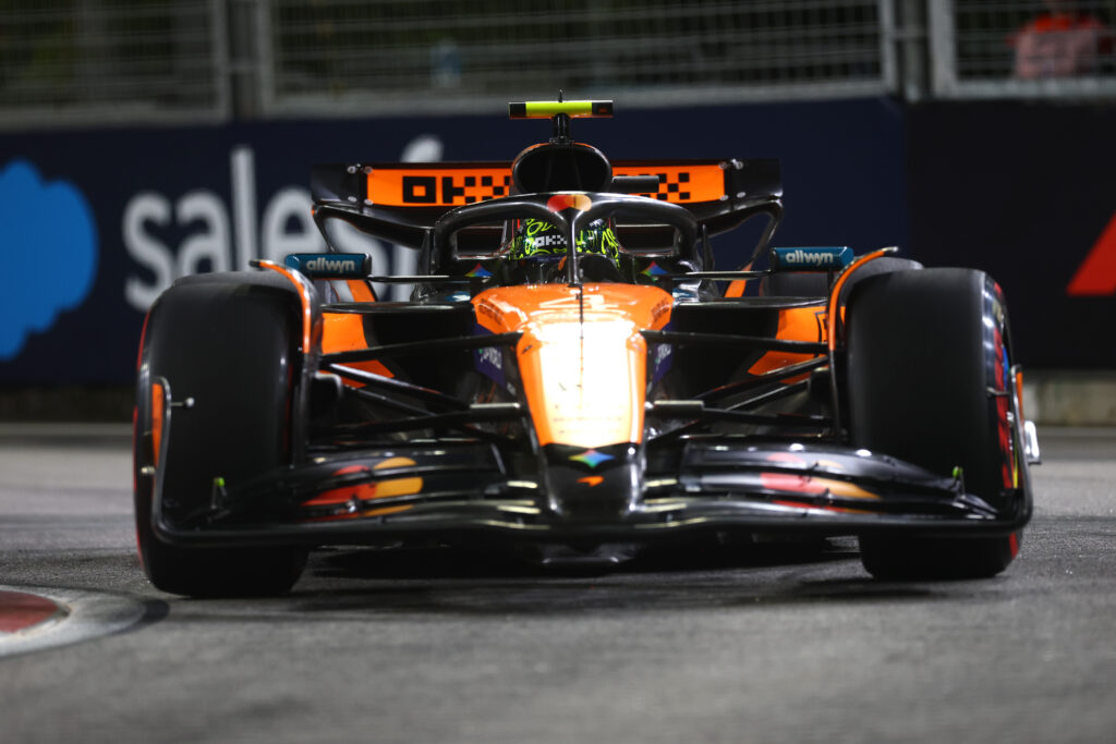 Norris frustrato dopo il botto con Leclerc McLaren F1 Singapore Lando FP2