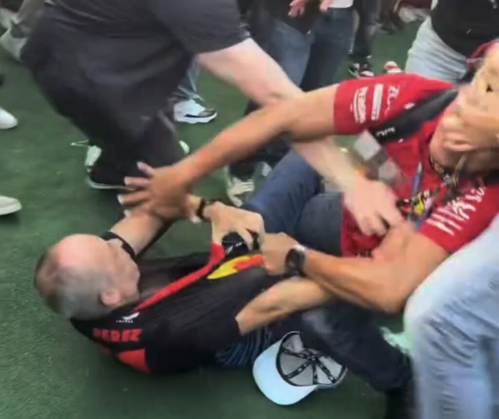 VIDEO - F1, SHOCK in Messico: calci, pugni e risse sugli spalti ed in Fanzone