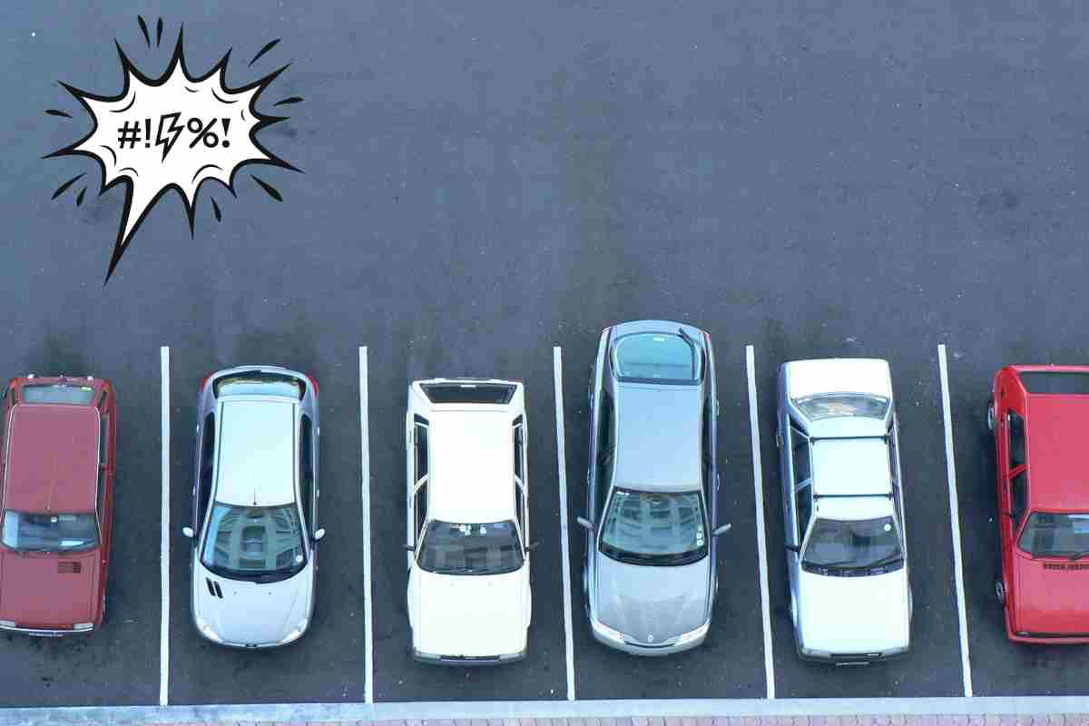 Parcheggio auto insultare