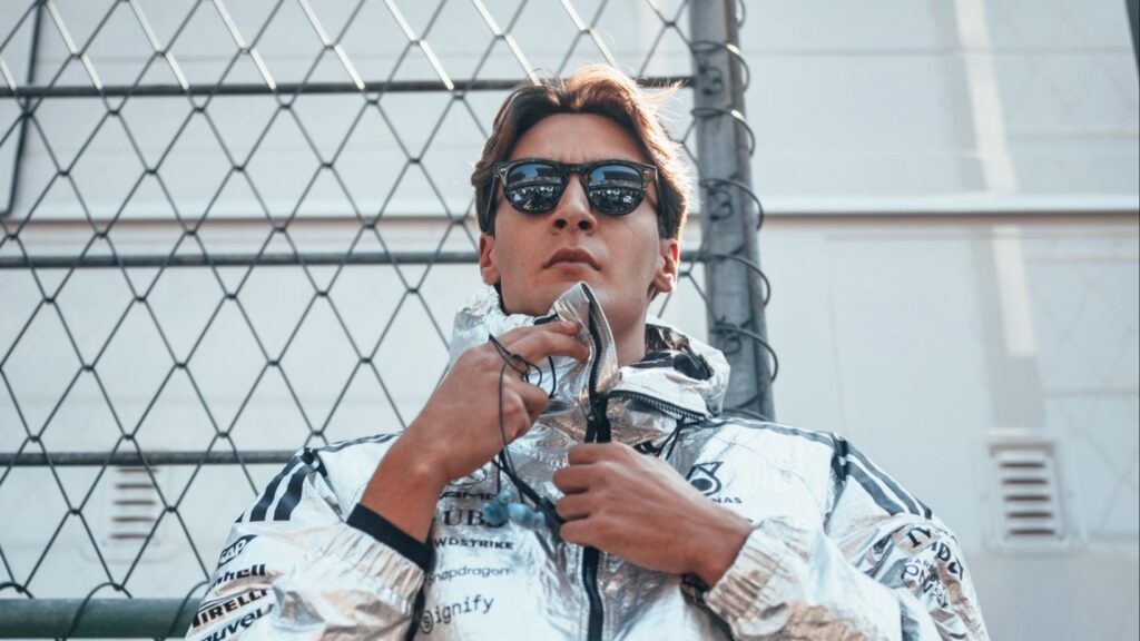 Mercedes, Russell stuzzica Verstappen: "Compagni di squadra? Avrebbe solo da perdere"