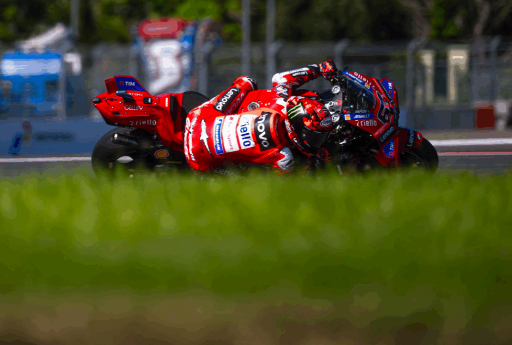 Pazzesco Bagnaia: "Ho dovuto anche chiudere il gas sul dritto, voglio sapere cos'è successo"