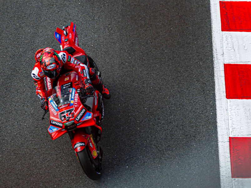Bagnaia furioso: “Quello che è successo oggi per me è inaccettabile. Voglio che me lo spieghino”