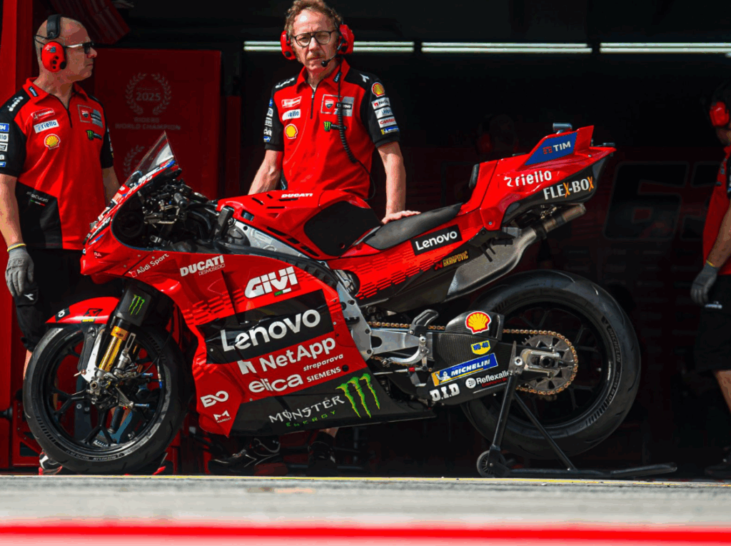 Bagnaia vince a Sepang: "Va capito il perchè. E l'abbassatore oggi non funzionava..."