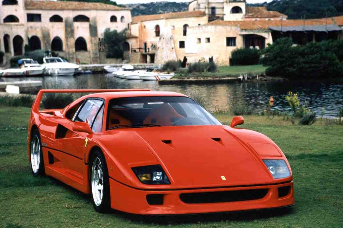 Ferrari F40 supercar