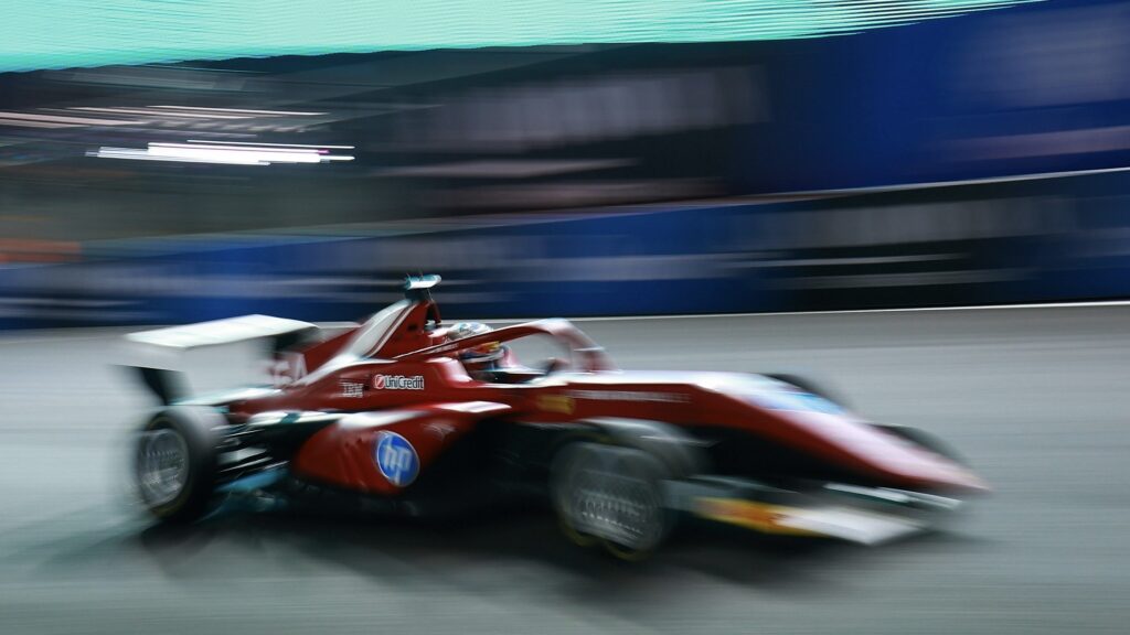 F1 Academy Race 1 in Las Vegas: Weug drama as Doriane Pin extends her championship lead