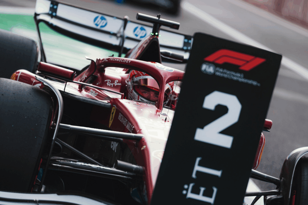 F1 2026, torna l’idea dei due pit stop obbligatori: rivoluzione strategica in vista?