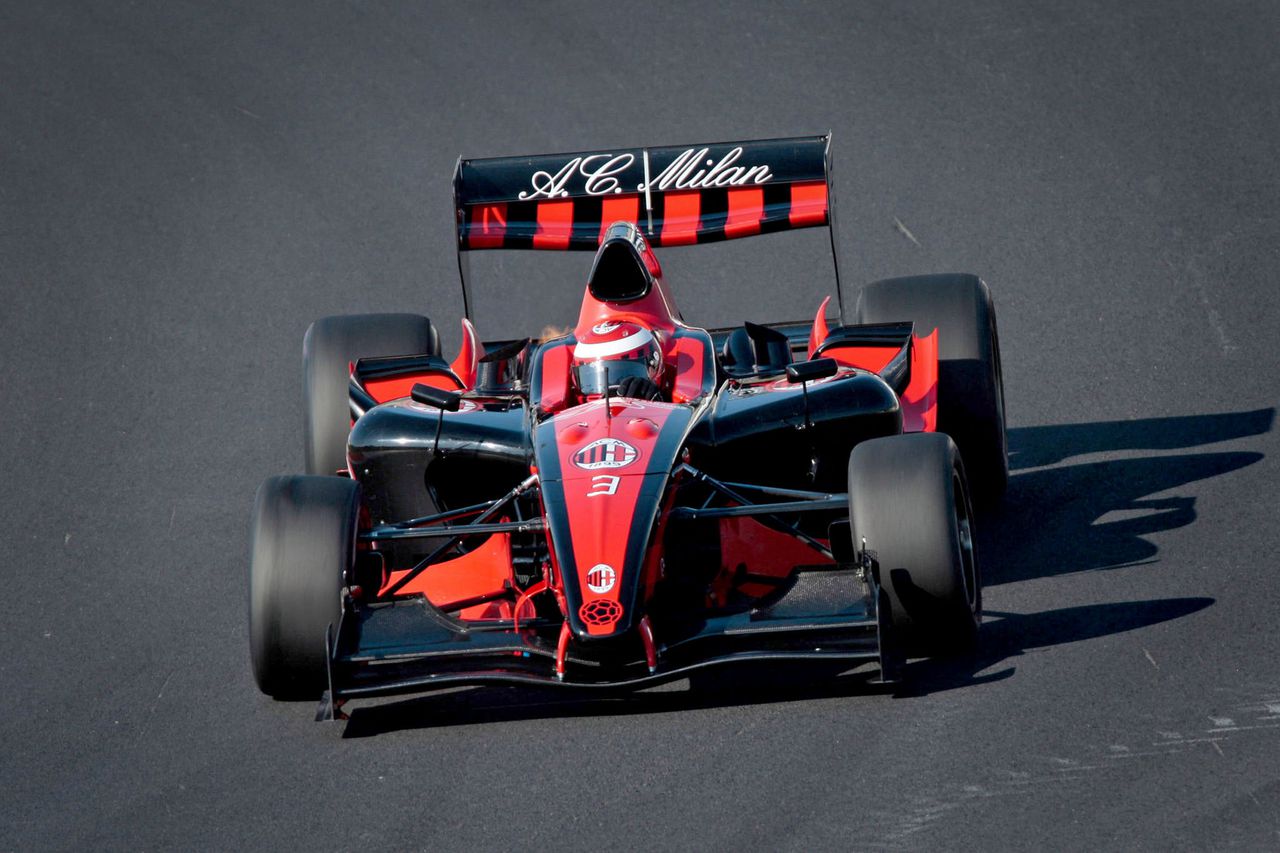 superleague formula milan liverpool calcio f1