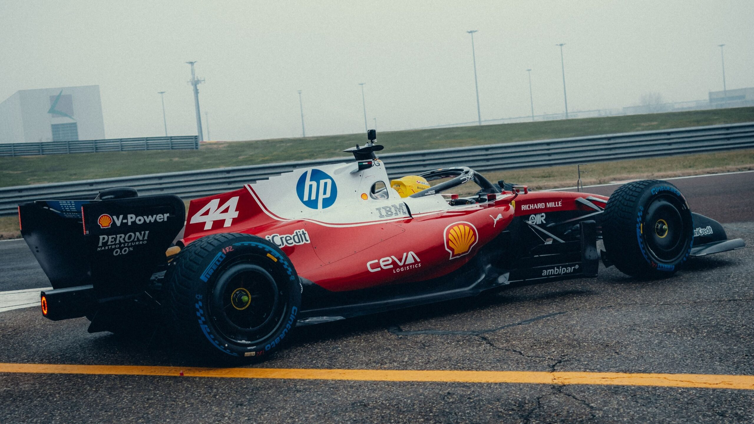 ferrari sf-26 a barcellona