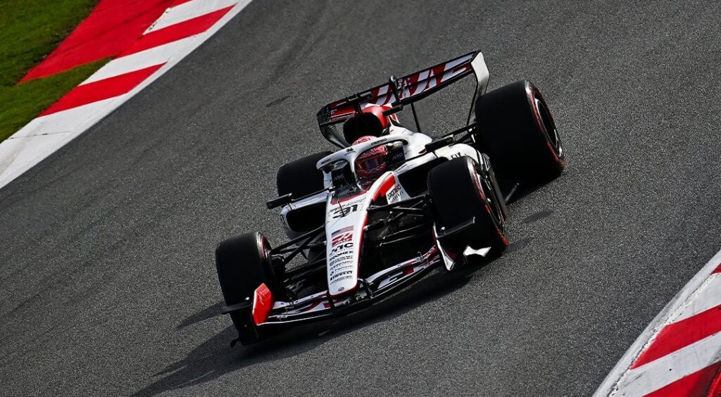 F1, allarme PU Ferrari? Bearman rassicura: "piccolo problema risolvibile in 30 minuti"