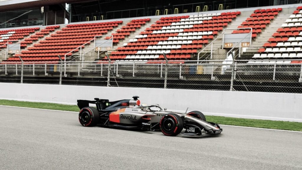 Test Barcellona Day 3: Gabriel Bortoleto ha percorso 27 giri nella giornata di lunedì, prima di essere fermato da problemi tecnici. Problemi che si sono ripetuti anche per Nico Hulkenberg, che ha parcheggiato in pista la sua R26.