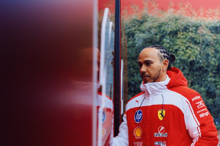 lewis hamilton test f1 barcellona ferrari