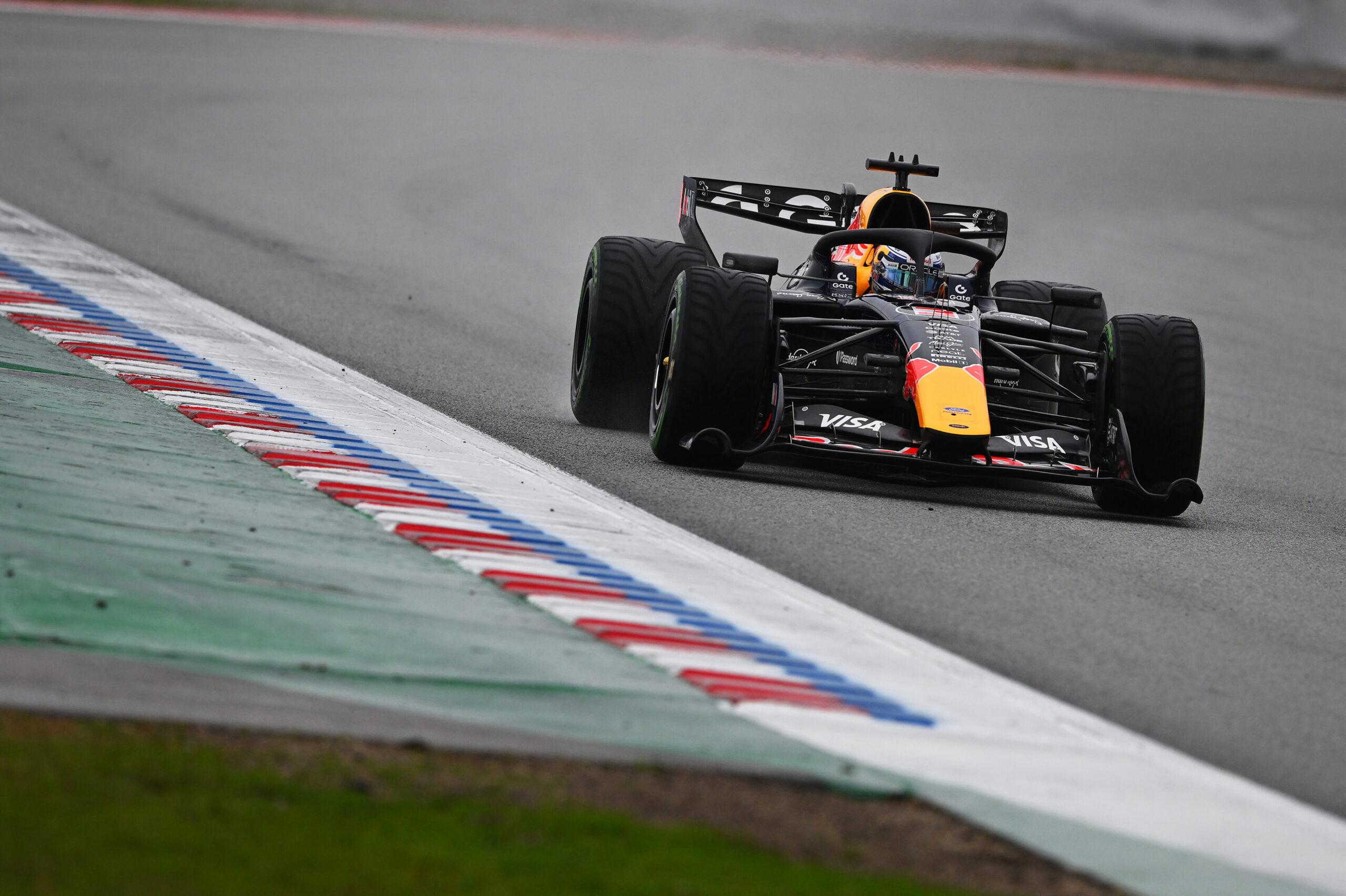 red bull test di barcellona f1