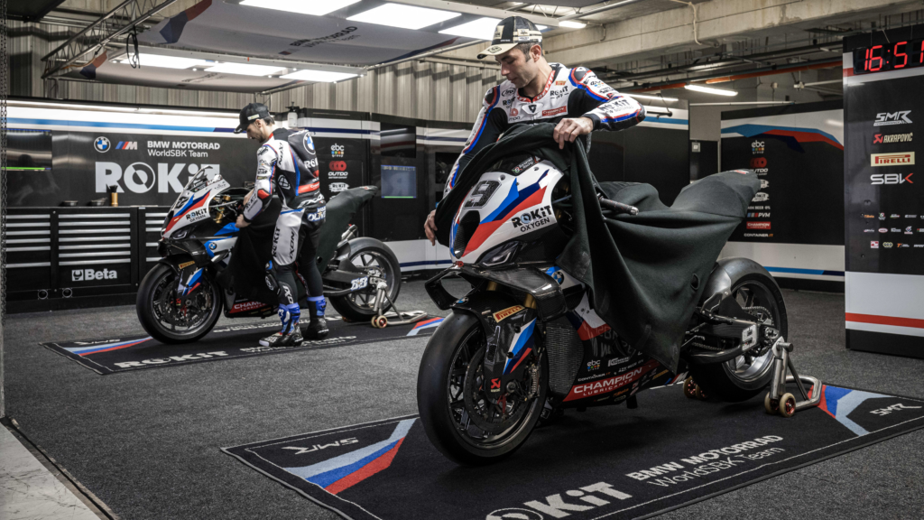 WorldSBK, presentata la nuova livrea BMW: ecco le FOTO