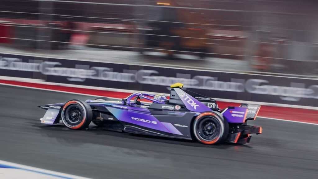 Gara E-Prix Jeddah 1: 
Esordio stagionale per il Pit Boost, che sarà introdotto in tutte le prime gare dei double header della stagione 2026.