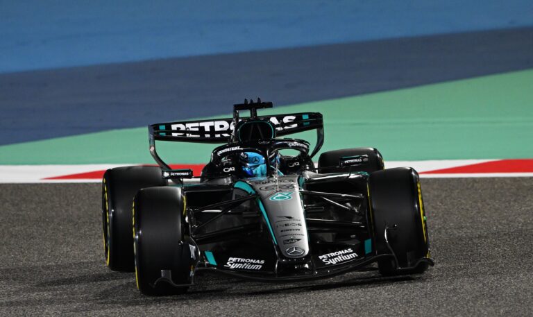 george russell mercedes test f1 bahrain day 2