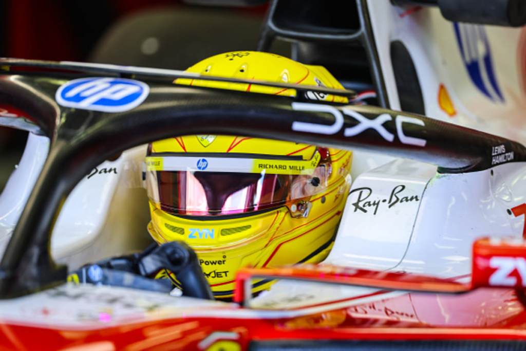 Ferrari, Hamilton: "La squadra ha fatto di tutto per rimettermi in pista"