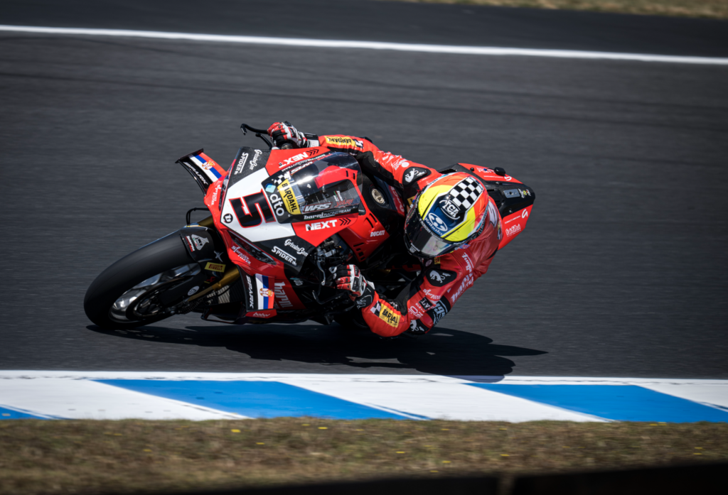 LIVE - Gara 1 WorldSBK in Australia: la cronaca in diretta della sessione