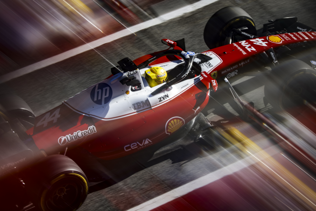 Ferrari, Hamilton: "Rendiamo questa stagione indimenticabile, andiamo!"