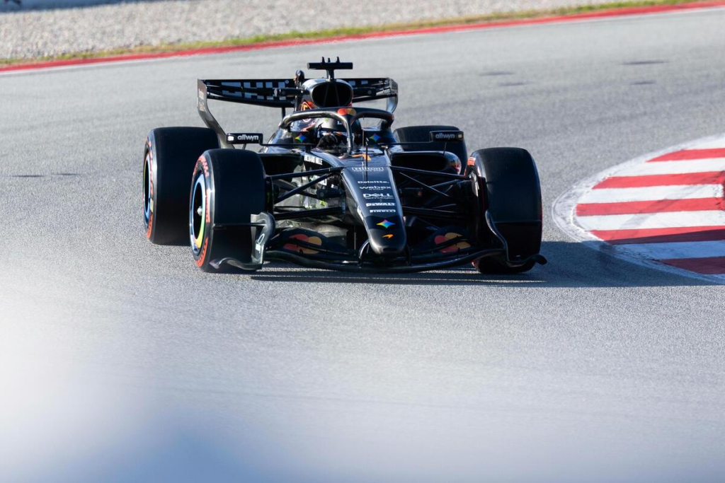 McLaren, Norris sul nuovo regolamento: "Ci saranno gare più caotiche e sorpassi inediti"