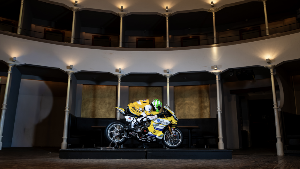 WorldSBK, presentata la livrea del Team GO Eleven: ecco le FOTO