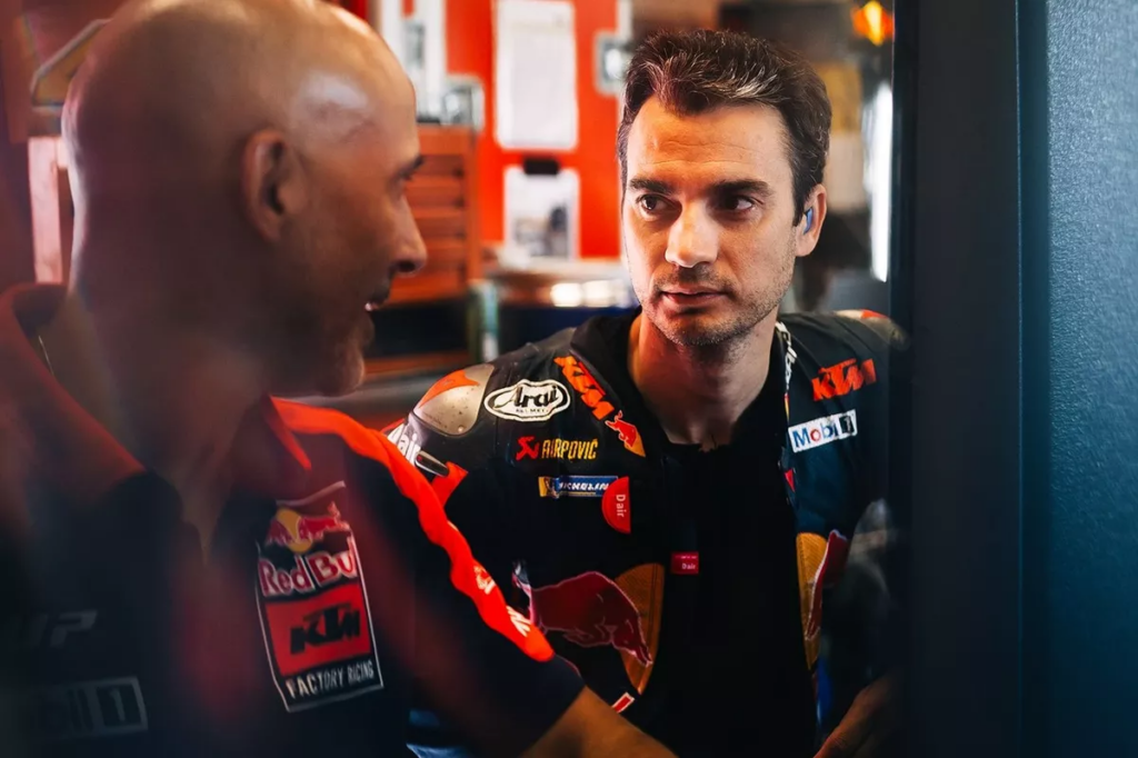 MotoGP, Pedrosa "spoilera" le mosse di mercato: ecco le dichiarazioni del collaudatore KTM