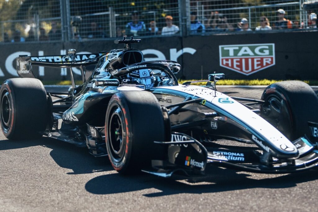 Mercedes, Russell punge la Ferrari: "Qualcuno non vuole modificare la procedura di partenza.."