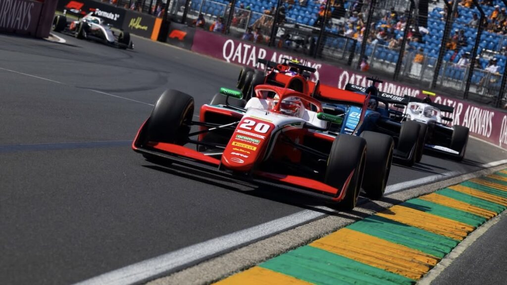 Paura per Louis Sharp: Dopo una qualifica difficile, conclusa in sedicesima posizione, Louis Sharp stava risalendo il gruppo, fino a portarsi in ottava posizione prima dell'incidente con Wharton - PH: Prema Team.