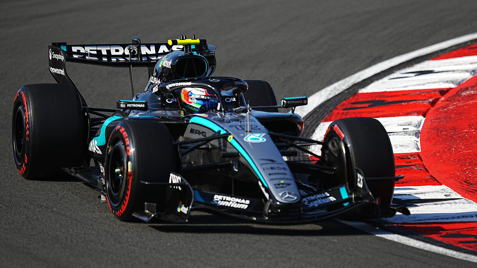 EDITORIALE - Il destino intrecciato di Kimi Antonelli e Lewis Hamilton in Cina.