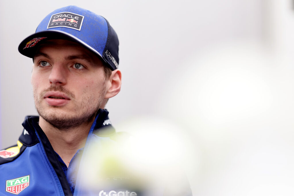 Verstappen contro un giornalista: "Se non se ne va, io non parlo"