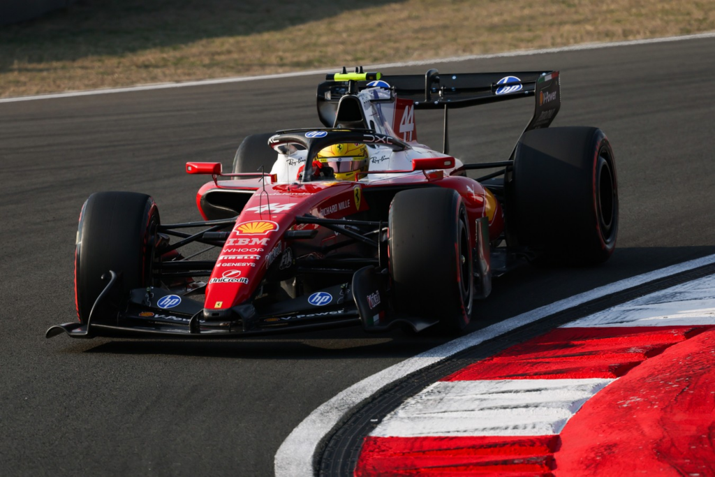 Ferrari, Vasseur chiaro: "Il divario da Mercedes non verrà colmato nel giro di una o due gare"