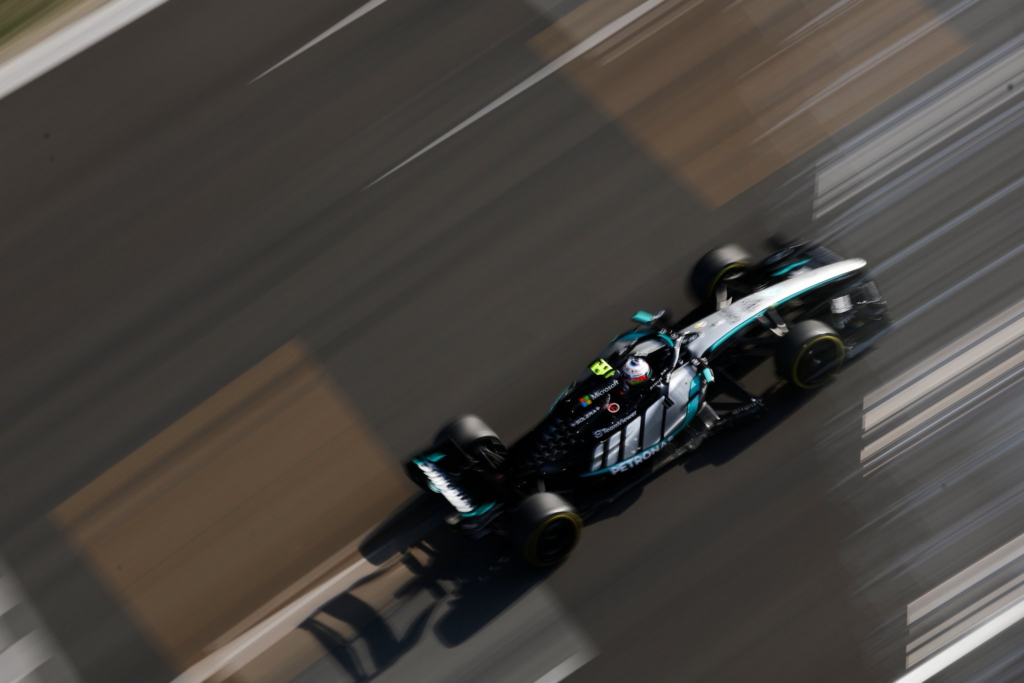 F1, QUALIFICHE in Cina: Antonelli firma la sua prima POLE in F1, Ferrari in terza e quarta posizione