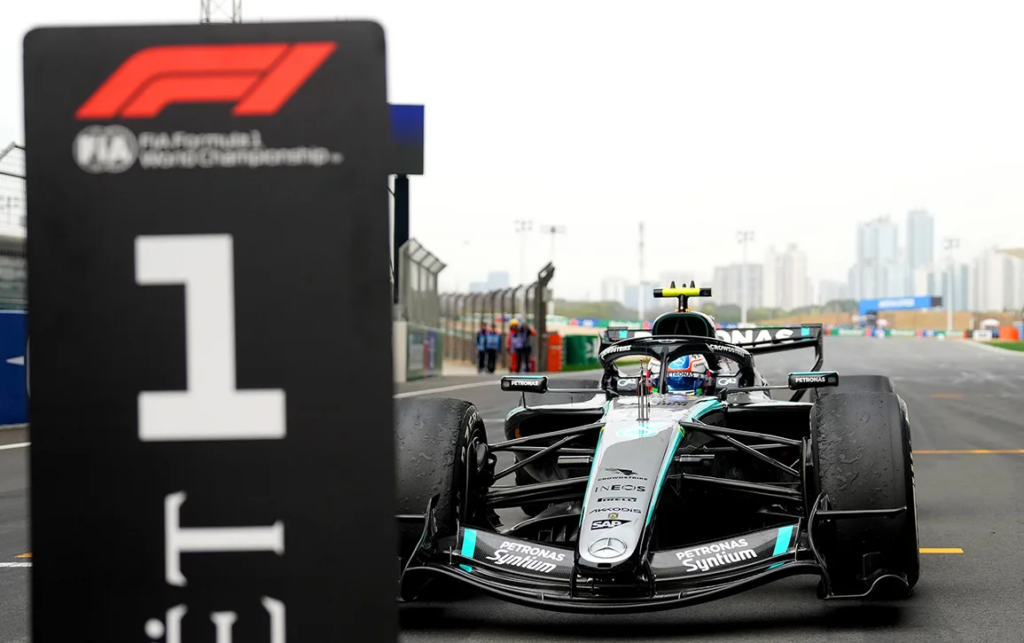 VIDEO - Incredibile sul podio: "Vince Kimi Raikkonen", Antonelli è sorpreso!