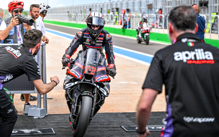 Bezzecchi rivela: “Mi ha scritto Valentino, ecco cosa mi ha detto”