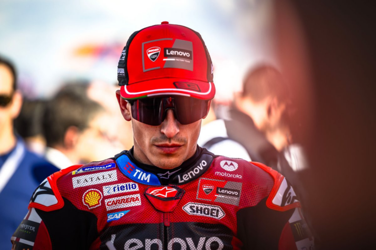 Brutta caduta per Marc Marquez ad Austin: esposta la bandiera rossa