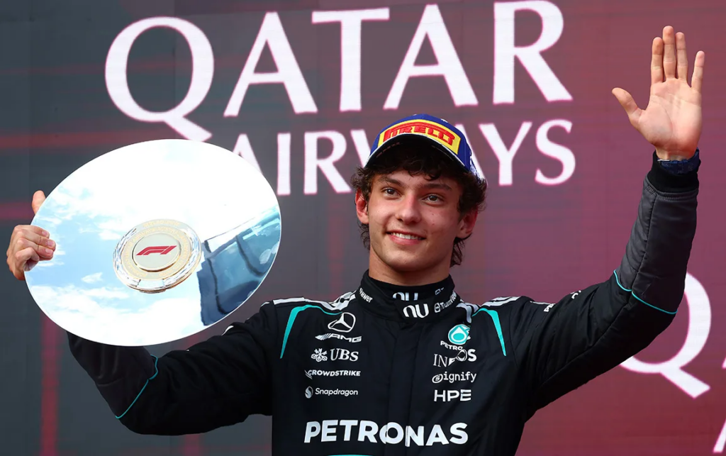 VIDEO - Russell si muove prima del via: ma un "trucco" lo salva dalla penalità