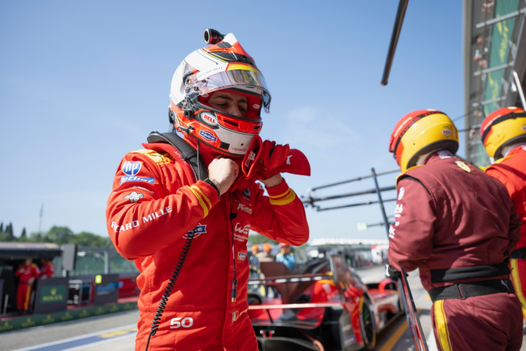 Ferrari penalizzata ad Imola: la #50 dovrà scontare un drive through