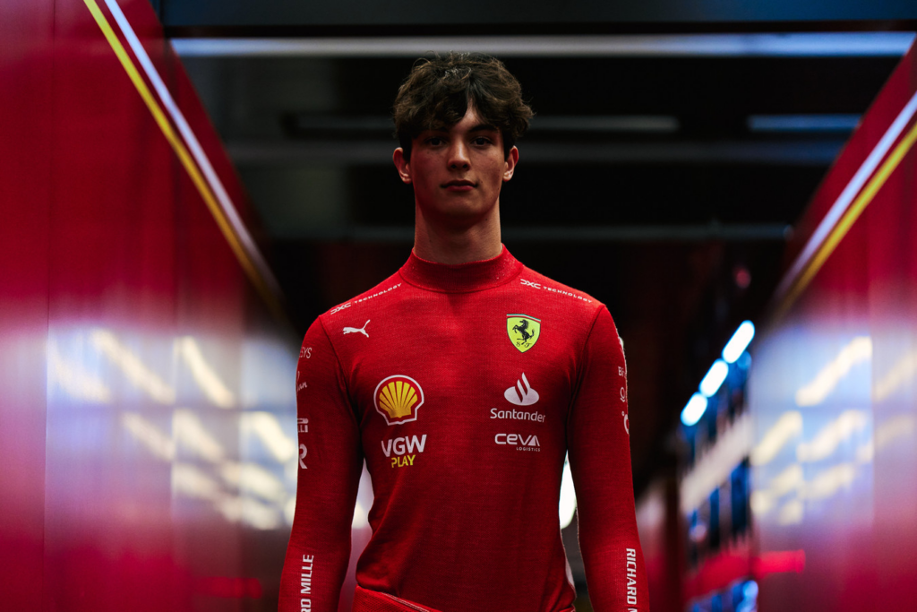 Bearman sogna la Ferrari: "Si, mi sento pronto. E' il mio sogno, mentirei se dicessi il contrario"