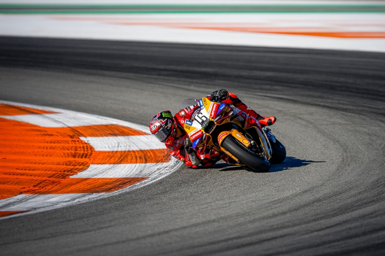 Bulega fuori dalla MotoGP? Il sogno si complica: ecco il motivo