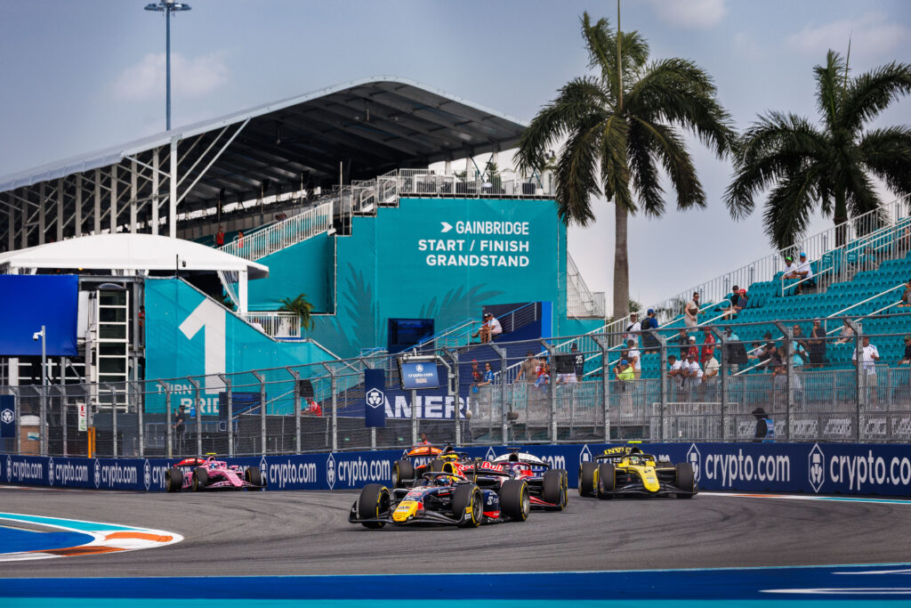 f2-feature-race-gp-miami-maini-tsolov-camara risultati F2